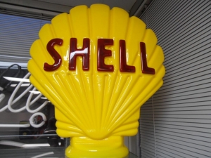 Shell Petrol Bowser Globe